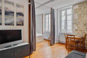 Large and charming studio in the heart of La Rochelle - Welkeys